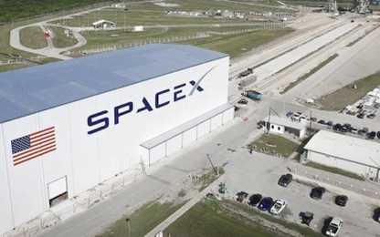 NASA ký hợp đồng với SpaceX để đưa người lên trạm ISS vào năm 2017