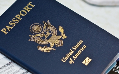 Hộ chiếu điện tử (ePassport): khi passport bằng giấy có gắn thêm chip không dây