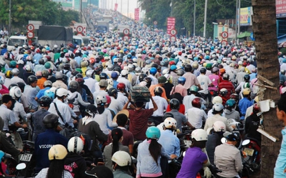 Việt Nam lắm xe máy: Vui hay buồn?