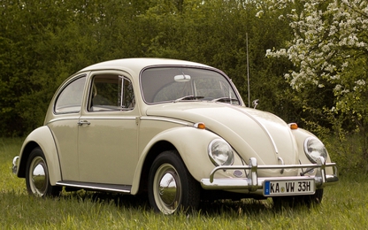 VW Beetle bước qua tuổi 70 và câu chuyện về chiếc xe cho người dân