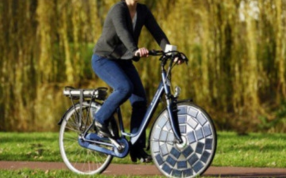 Xe đạp điện tự sạc chạy tốt trong ngày mưa