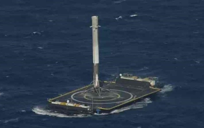 Vì sao cú hạ cánh lịch sử của SpaceX diễn ra trên biển?