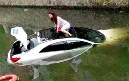 Kinh nghiệm thoát hiểm khi xe rơi xuống nước​