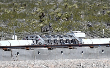 Hyperloop thử nghiệm lần đầu tiên với 50% công suất, tốc độ 500km/h