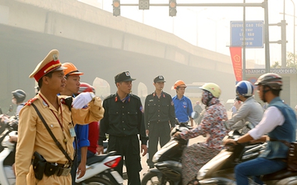 Hà Nội cấm đường khi đoàn xe hộ tống Tổng thống Obama đi qua