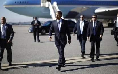 Căn cứ đỗ chuyên cơ của Tổng thống Obama bất ngờ phải sơ tán