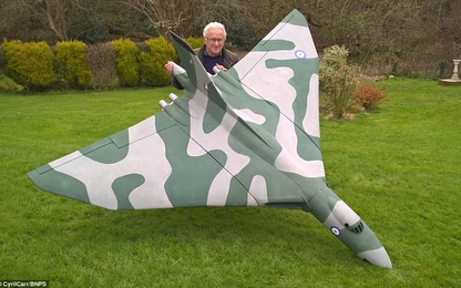 Cựu quân nhân 74 tuổi tự chế tạo máy bay ném bom huyền thoại Vulcan