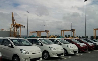 Vì sao doanh nghiệp nhập ô tô bỏ chạy khỏi cảng Cái Lân?