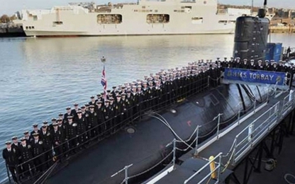 Facebook khiến Hải quân Anh thiếu thủy thủ tàu ngầm