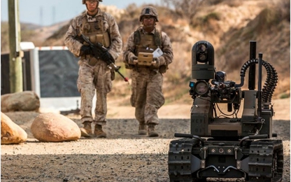 Cận cảnh robot sát thủ của quân đội Mỹ, trang bị cả súng phóng lựu
