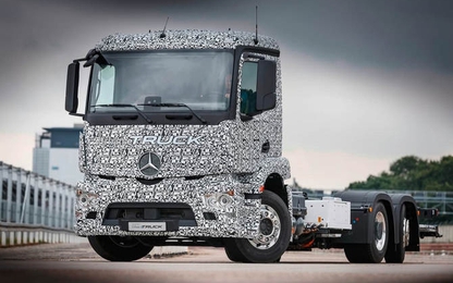 Mercedes-Benz giới thiệu xe tải điện có thể chạy liên tục 200 km