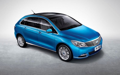 Daimler ra mắt ô tô điện DENZA 400 “Made in China”