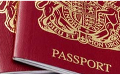 Vì sao hộ chiếu chỉ có màu đỏ, xanh và đen?