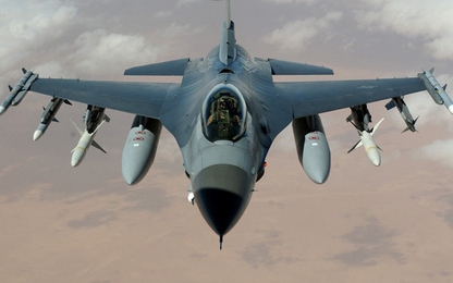 Hệ thống tự lái trên máy bay F-16 đã cứu mạng một phi công trẻ