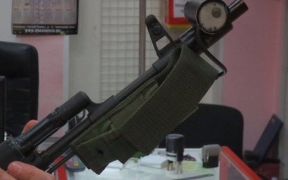 Máy phát điện mini gắn nòng súng tiểu liên AK-74