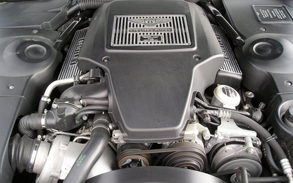 Động cơ W12 của Bentley được lắp ráp như thế nào?