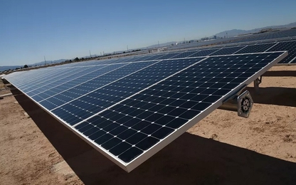 Tesla hợp tác với Panasonic sản xuất pin năng lượng mặt trời