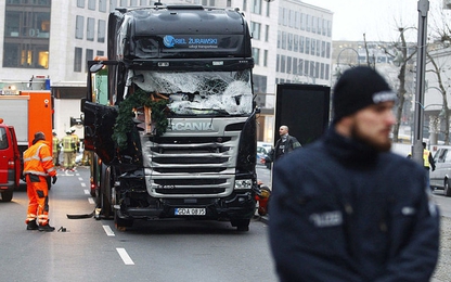 Trang bị hệ thống phanh tự động cho xe tải sau vụ TNGT ở Berlin