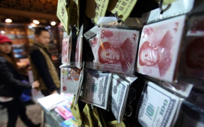 Két tiền của Trung Quốc chạm đáy 6 năm