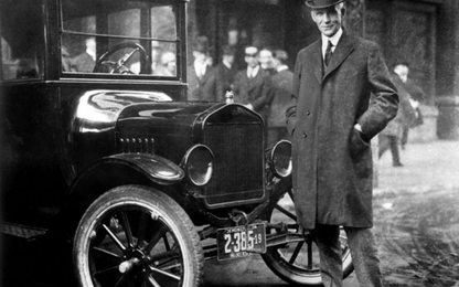 Henry Ford lập kỷ lục thế giới với tốc độ 147 km/h