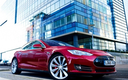 Tesla lặng lẽ ra mắt chiếc xe điện chạy xa nhất thế giới