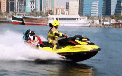 Lính cứu hỏa tại Dubai sẽ sử dụng jetpack để dập lửa trên cầu