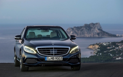 Mercedes khởi đầu năm 2017 "như mơ" tại Mỹ