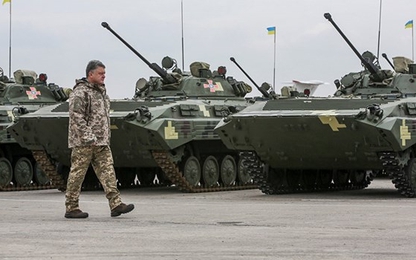 Tổng thống Ukraine Poroshenko công bố thử nghiệm thành công tên lửa mới