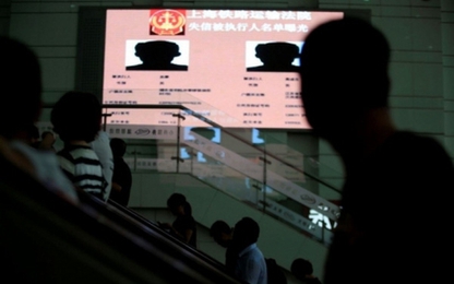 Trung Quốc: Hơn 6,7 triệu con nợ bị cấm đi tàu, máy bay