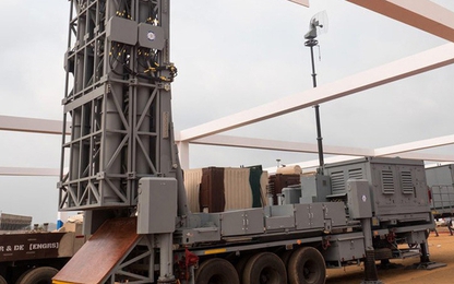 Ấn Độ cùng Israel phát triển hệ thống tên lửa đối không MRSAM