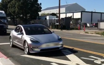Nguyên mẫu Tesla Model 3 xuất hiện trên đường phố California