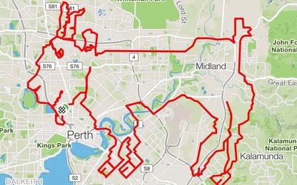 4 thanh niên Úc đạp xe hơn 200km vẽ một con dê lên bản đồ