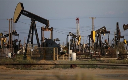 Giá dầu tiếp tục giảm do lo ngại về triển vọng cắt giảm sản lượng
