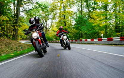 Ducati hồi sinh động cơ làm mát gió trên dòng Monster