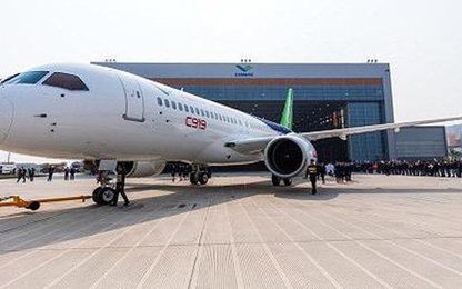 Máy bay chở khách Trung Quốc bay thử chuyến đầu tiên