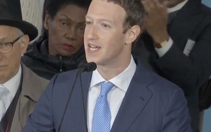 CEO Facebook ủng hộ thu nhập cơ bản cho mọi người "đủ để sống"