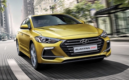 Hyundai Elantra 2017 có giá từ 637 triệu đồng