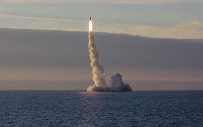 Tàu ngầm Nga phóng thành công tên lửa ICBM gần Na Uy