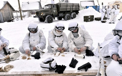 Trang bị giúp lính Nga chống chọi giá lạnh Bắc Cực