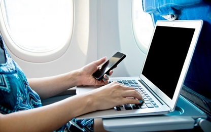 Mỹ chính thức dỡ bỏ lệnh cấm đem laptop lên máy bay