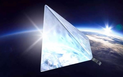 Lo ngại vệ tinh "ngôi sao" của Nga tỏa sáng bất thường