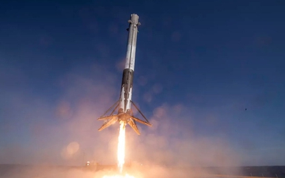 SpaceX gửi kem và giấy vệ sinh cho các phi hành gia trên trạm ISS