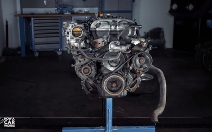 Video stop-motion tháo tung động cơ Mazda Miata ấn tượng