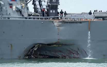Phát hiện một số thi thể trong vụ va chạm tàu chiến Mỹ