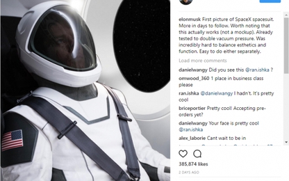Elon Musk tiết lộ hình ảnh đầu tiên bộ quần áo phi hành gia SpaceX
