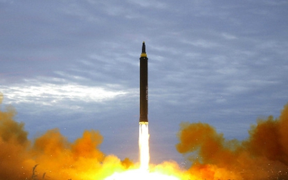 Triều Tiên lần đầu xác nhận phóng tên lửa qua Nhật Bản