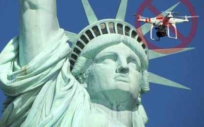 FAA cấm drone "lảng vảng" gần tượng nữ thần tự do