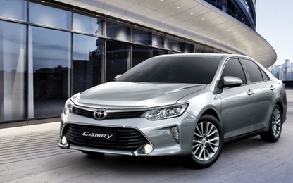 Toyota Camry 2017 ra mắt tại Việt Nam, giá từ 997 triệu đồng