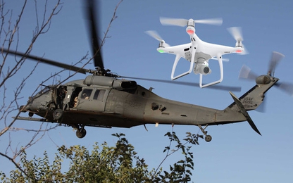 Đâm phải drone, trực thăng quân sự Mỹ hạ cánh khẩn cấp