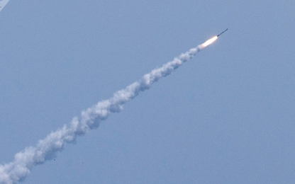 “Siêu” tàu ngầm Nga bắn các tên lửa Kalibr vào mục tiêu IS